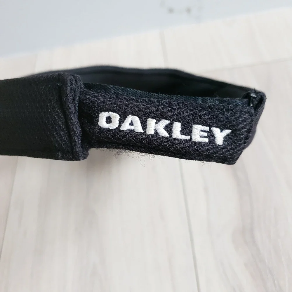 Oakley material synthetic